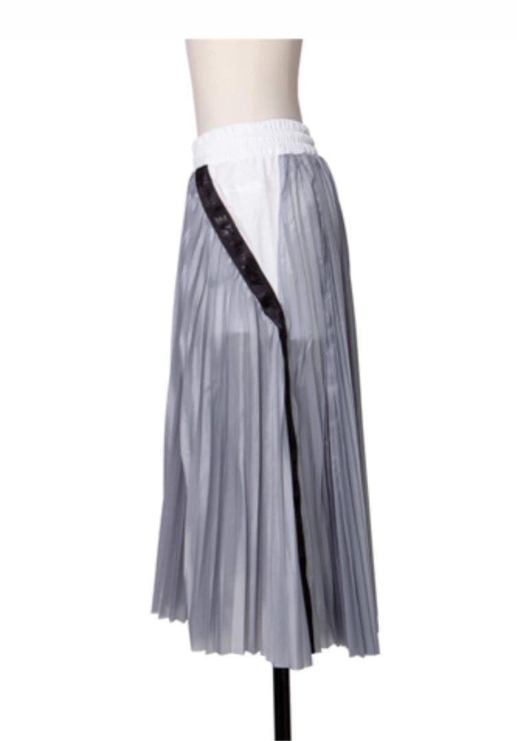 高*町様 森星　秋元梢　着用　NIKE x sacai Skirt サイズ 0