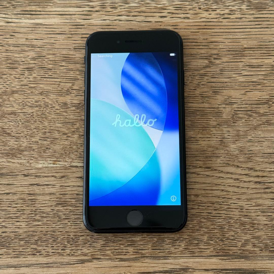Apple iPhone SE ブラック 64GB