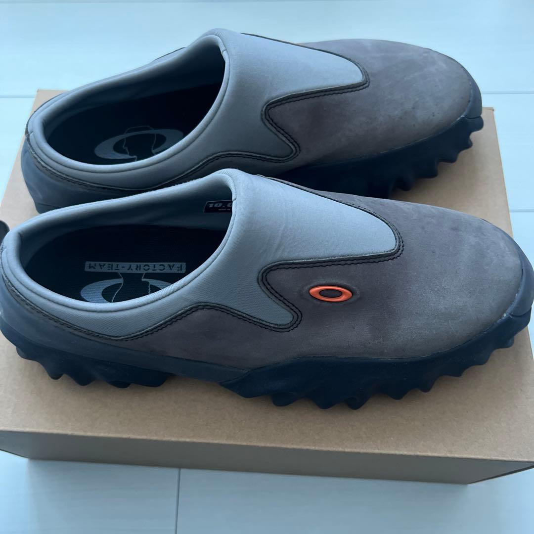 oakley factoryteam braindeadミュール　サンダル