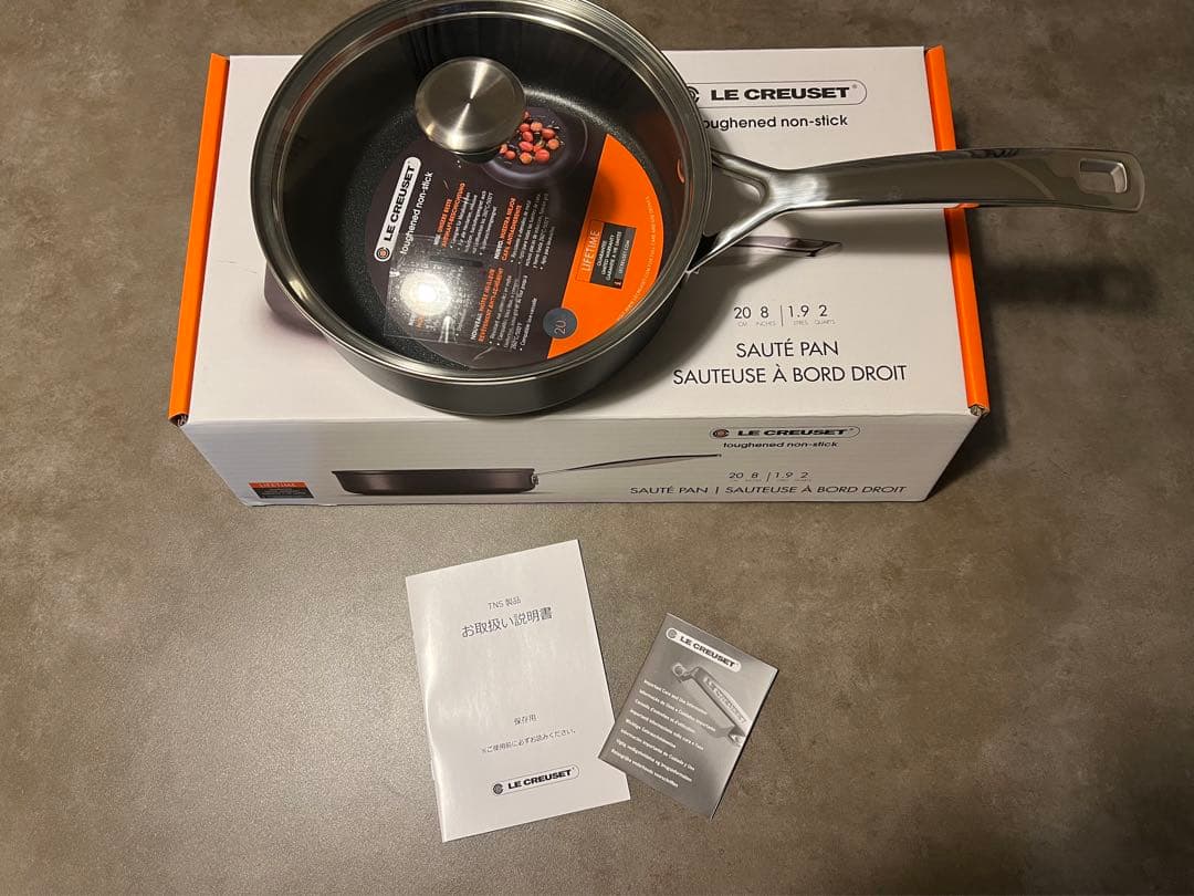 新品未使用　蓋付き　ル・クルーゼTNS ソテーパン 20cm フライパン