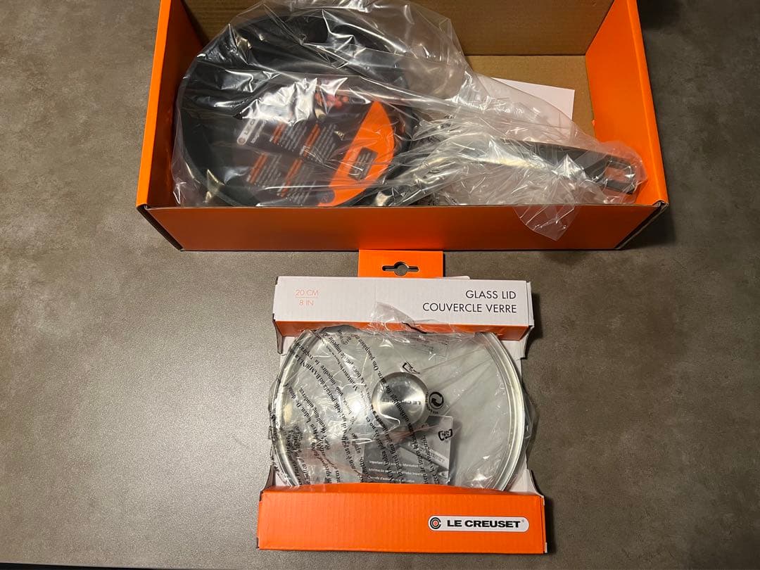 新品未使用　蓋付き　ル・クルーゼTNS ソテーパン 20cm フライパン