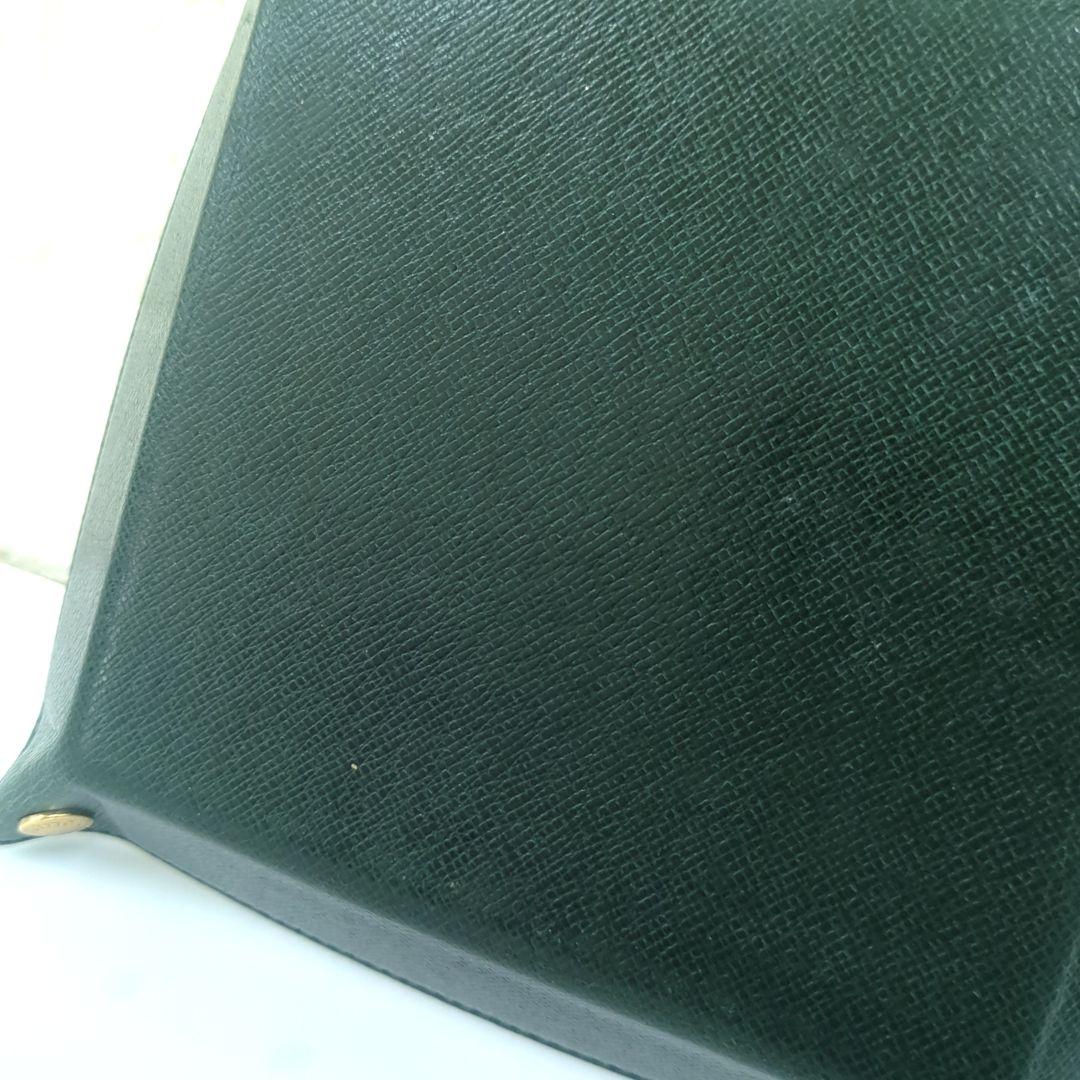 ルイ ヴィトン タイガ レザー ヴィドポッシュ アクセサリートレイ M30314