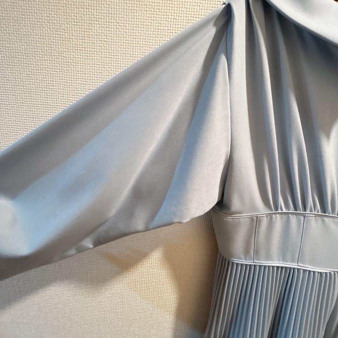 ワンピース Herlipto Pleated Open Shirt Dress