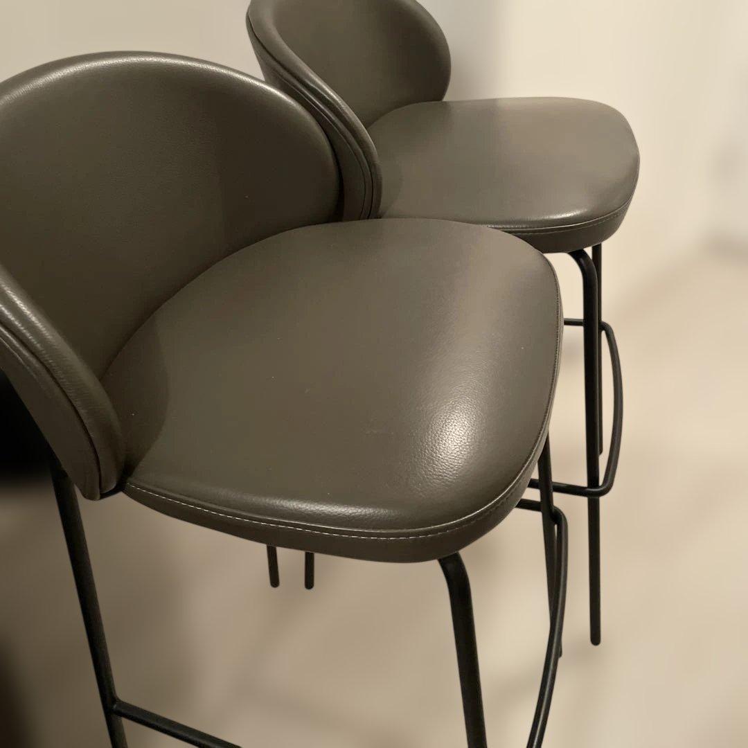 グレー合成皮革バースツール1個