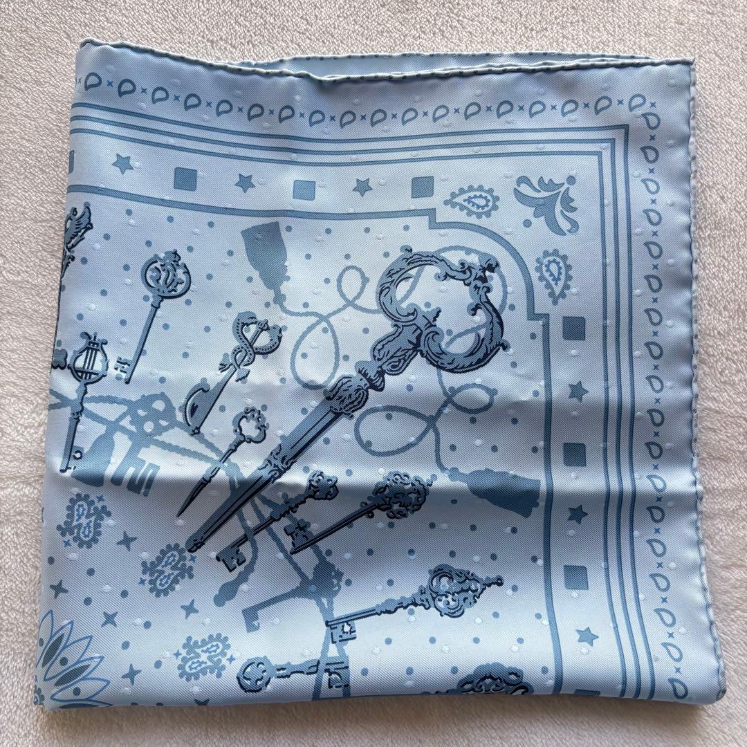 キ*プ様 【未使用保管品✨】HERMES シルク　バンダナ　プリュムティ　レ・ク