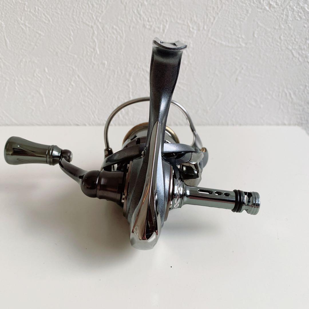 【美品】ダイワ ルビアス 15 2004 スピニングリール