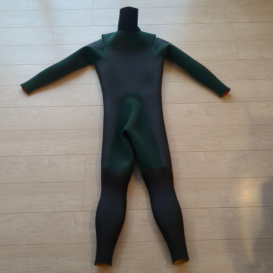 【新品】SURVIVE セミドライスーツ ブラック/ダークグリーン