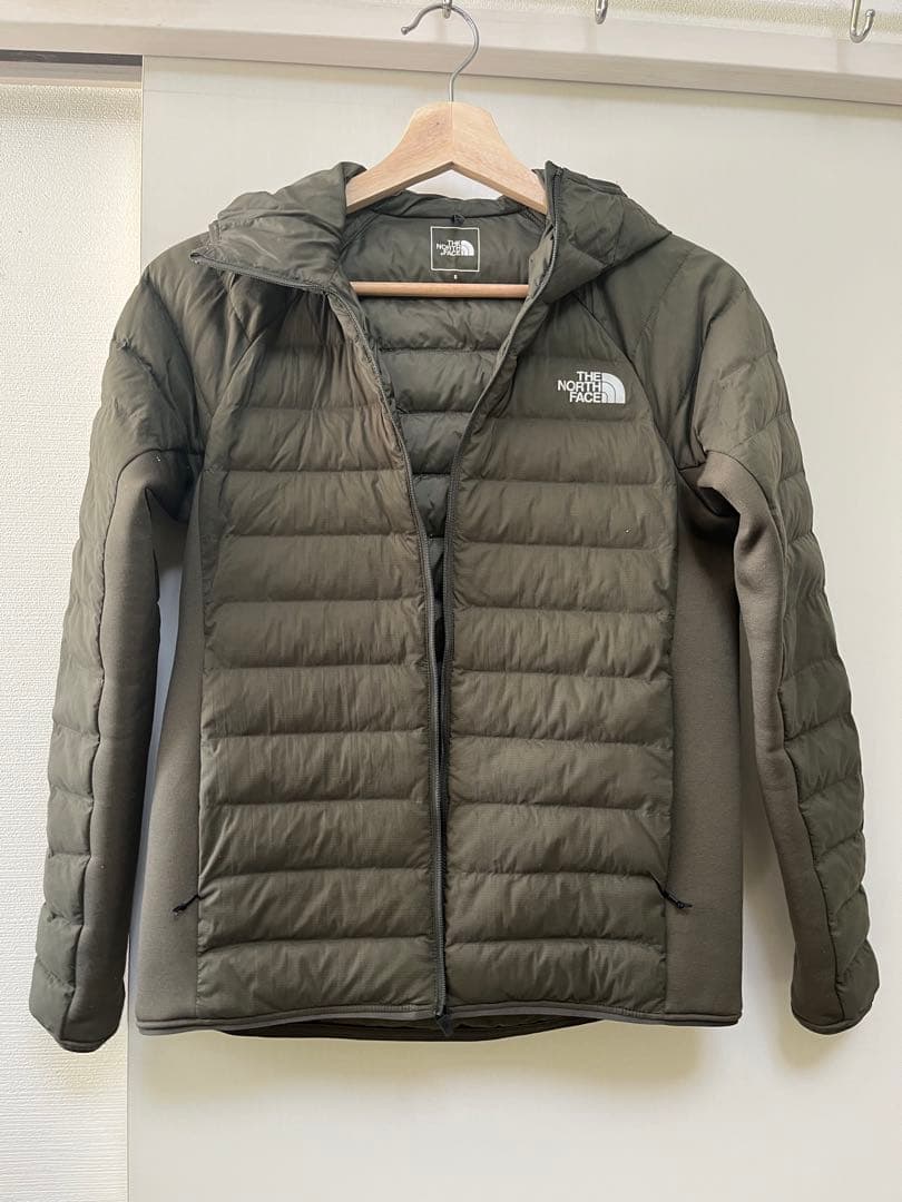 The North Face フード付きダウンジャケット　軽量