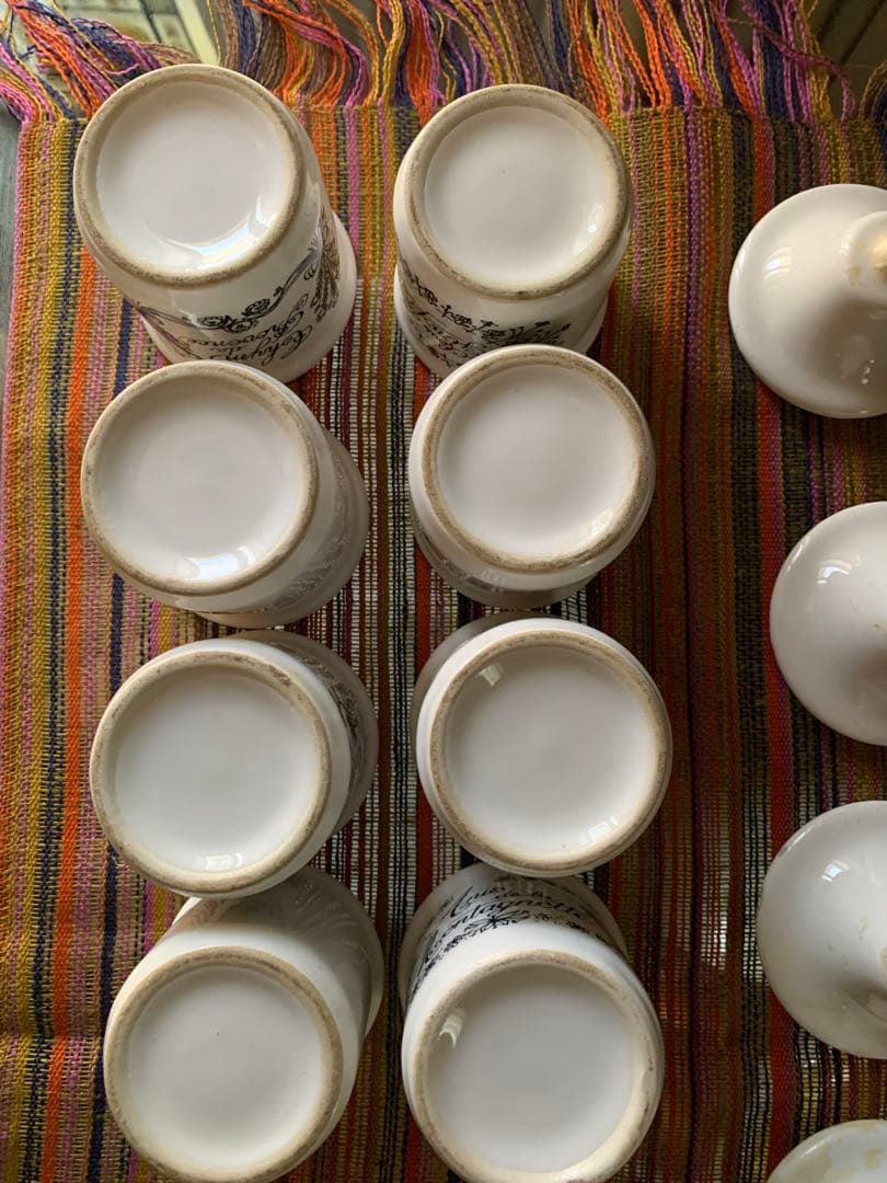 フランス製アンティークキャビネット付きキャニスターセット！カップ美品で使えます！