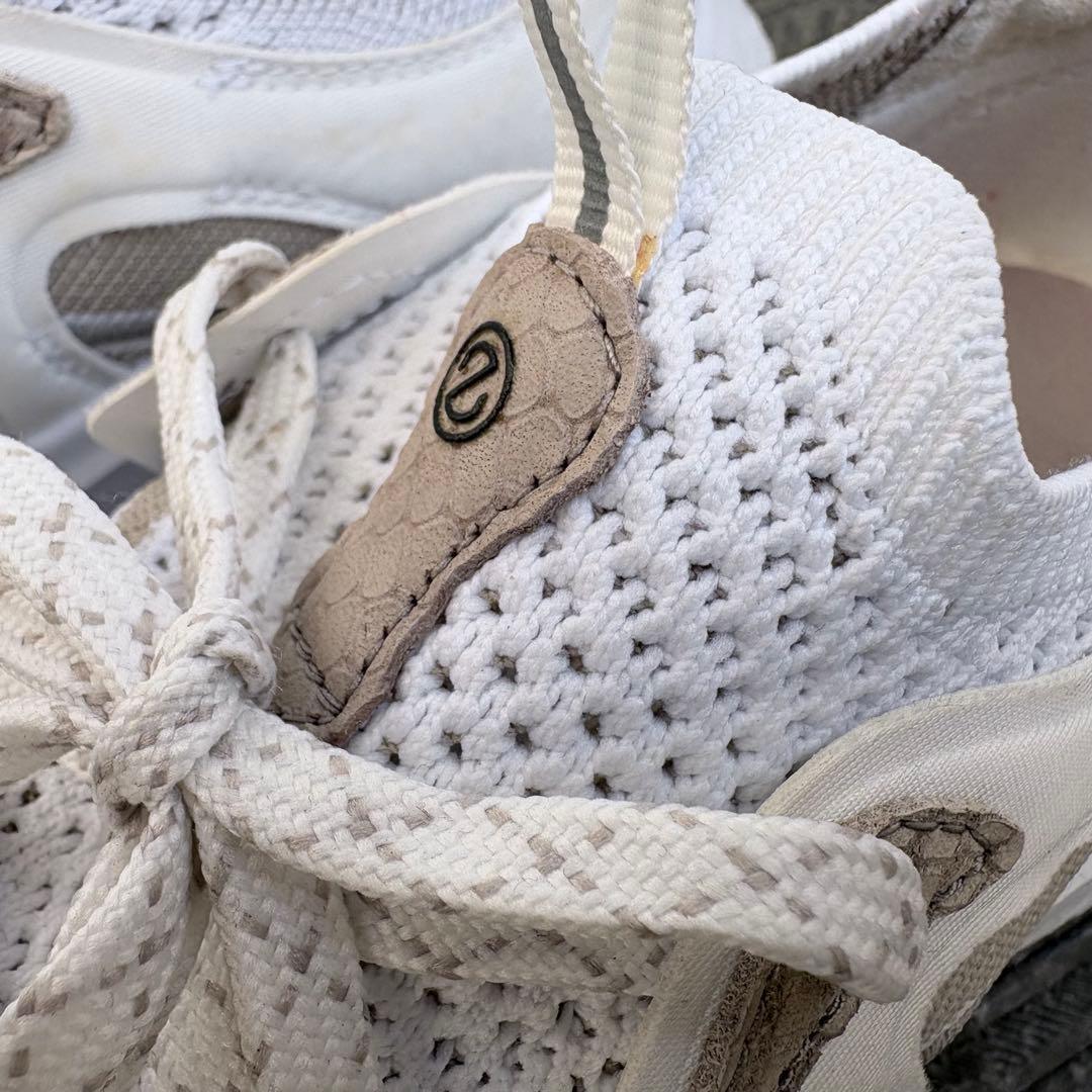 COLE HAAN ゼログランド ニットスニーカー 白 US8 25cm 美品