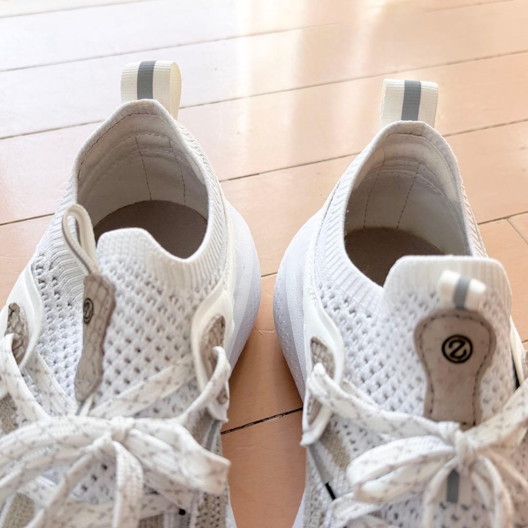 COLE HAAN ゼログランド ニットスニーカー 白 US8 25cm 美品