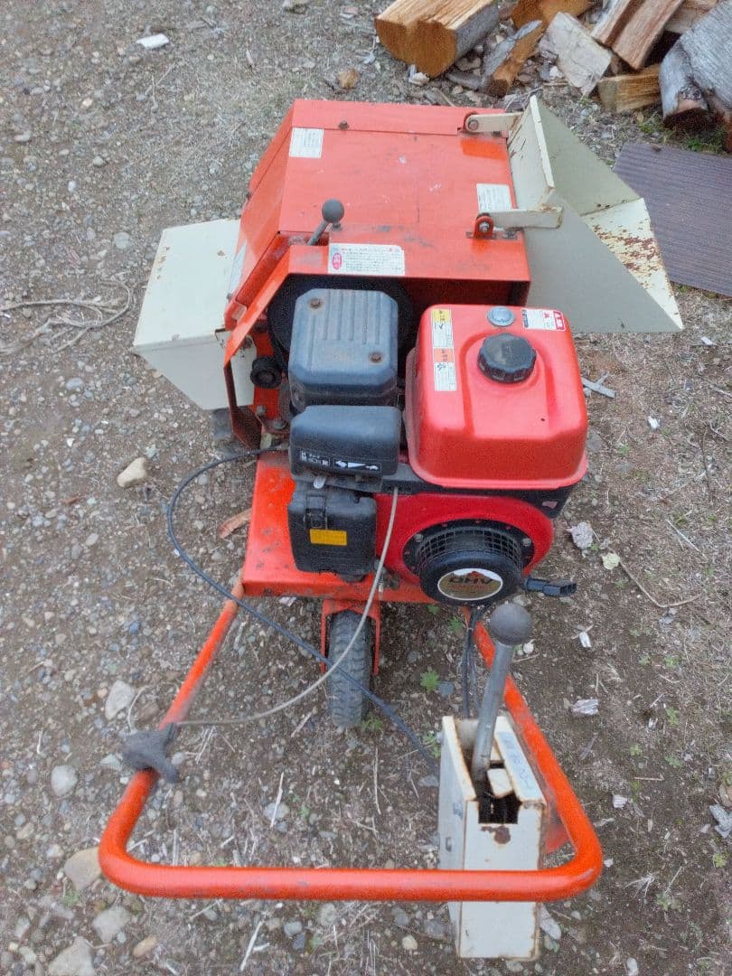 共立 ウッドチッパー自走式 粉砕機 HK-720D1