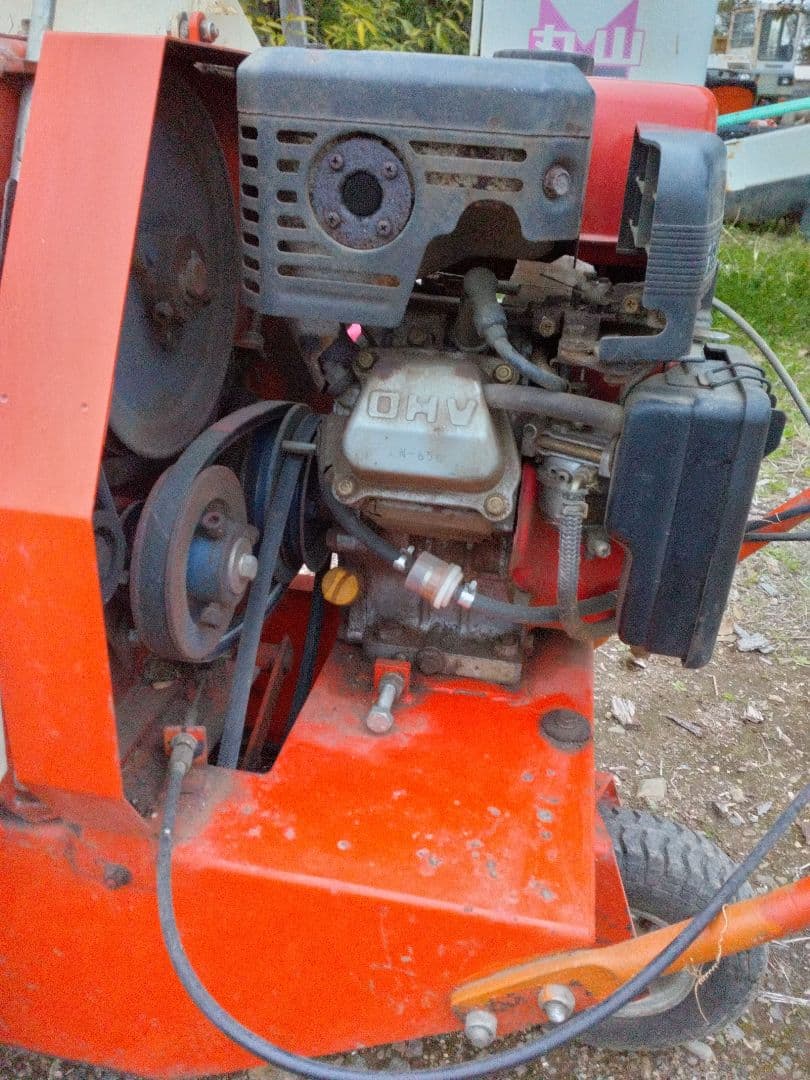 共立 ウッドチッパー自走式 粉砕機 HK-720D1