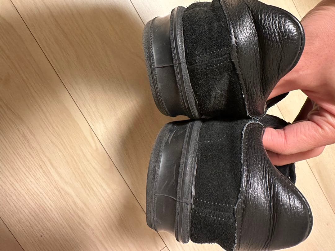 グラフペーパー×リプロダクション オブ ファウンド スニーカー