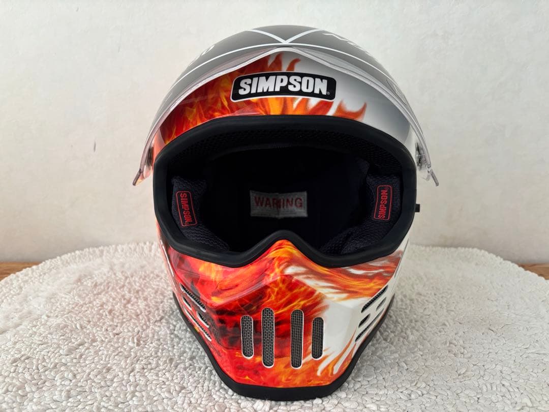 シンプソン M30 フレアホワイト ヘルメット 60cm/ライトスモーク付き