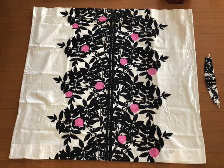 マリメッコ　オーダーカーテン