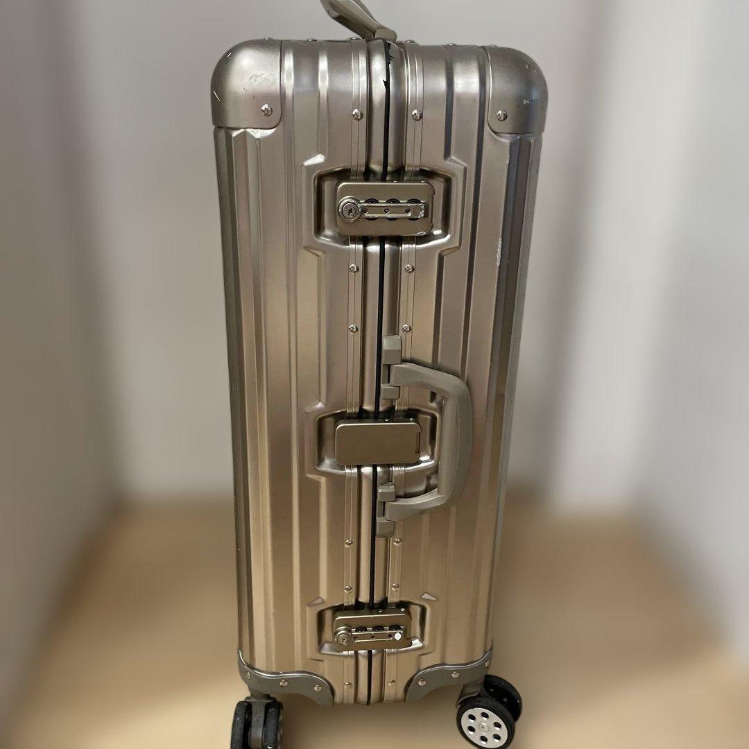 occa プレミアム 高級アルミスーツケース キャリーケース シルバー