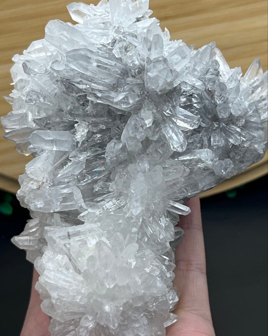 天然フラワー状水晶クラスター　高品質　ヒマラヤ産　虹入り　パワーストーン　浄化