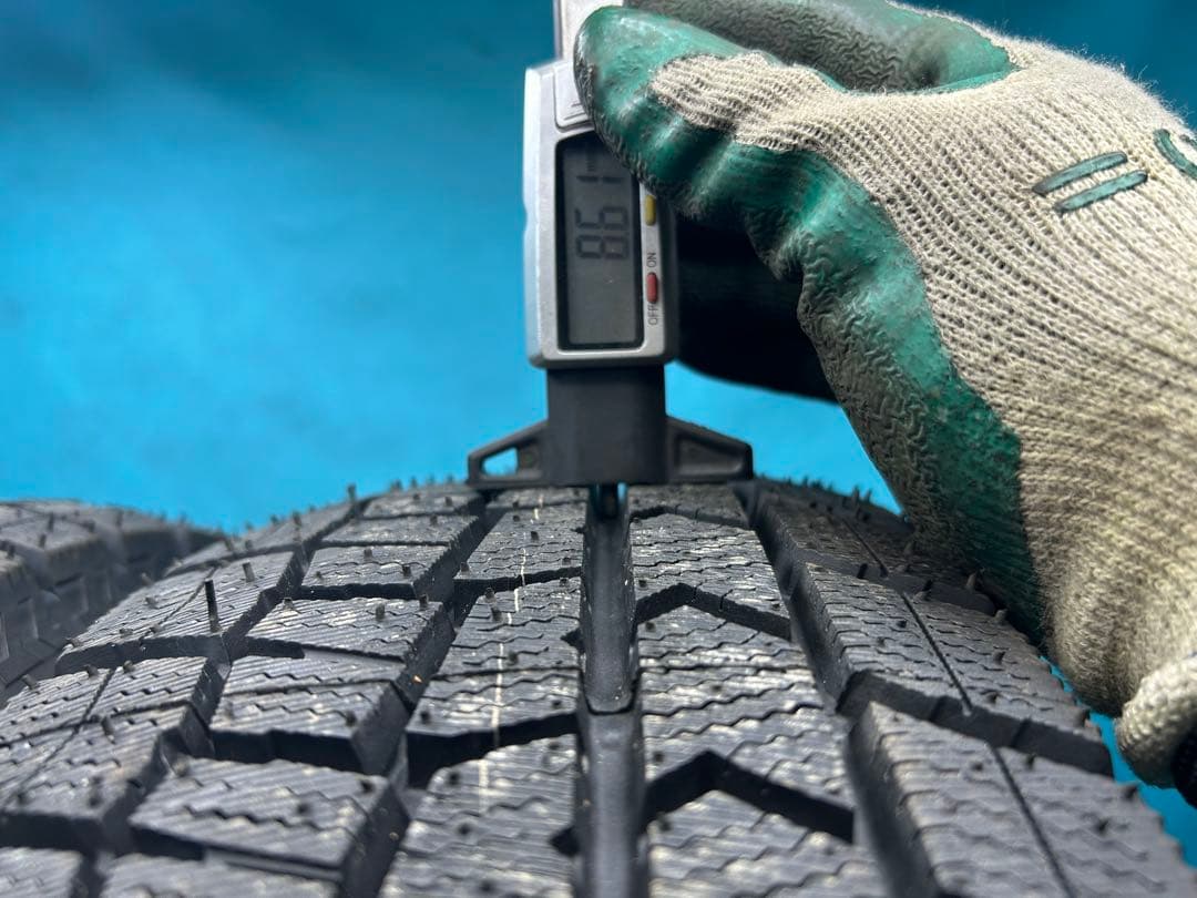 2019年製185/70R14バリ山！ツブ有り！中古スタッドレスタイヤ4本セット