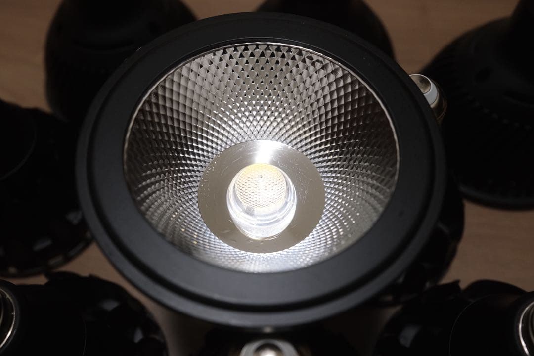 植物育成ライト【GL-A 6K】6台【HASU38 spec9 6K】4台