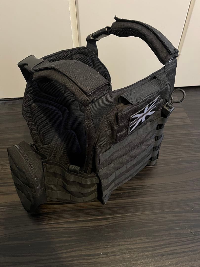 ブラック プレートキャリア　TAILOR JAPAN