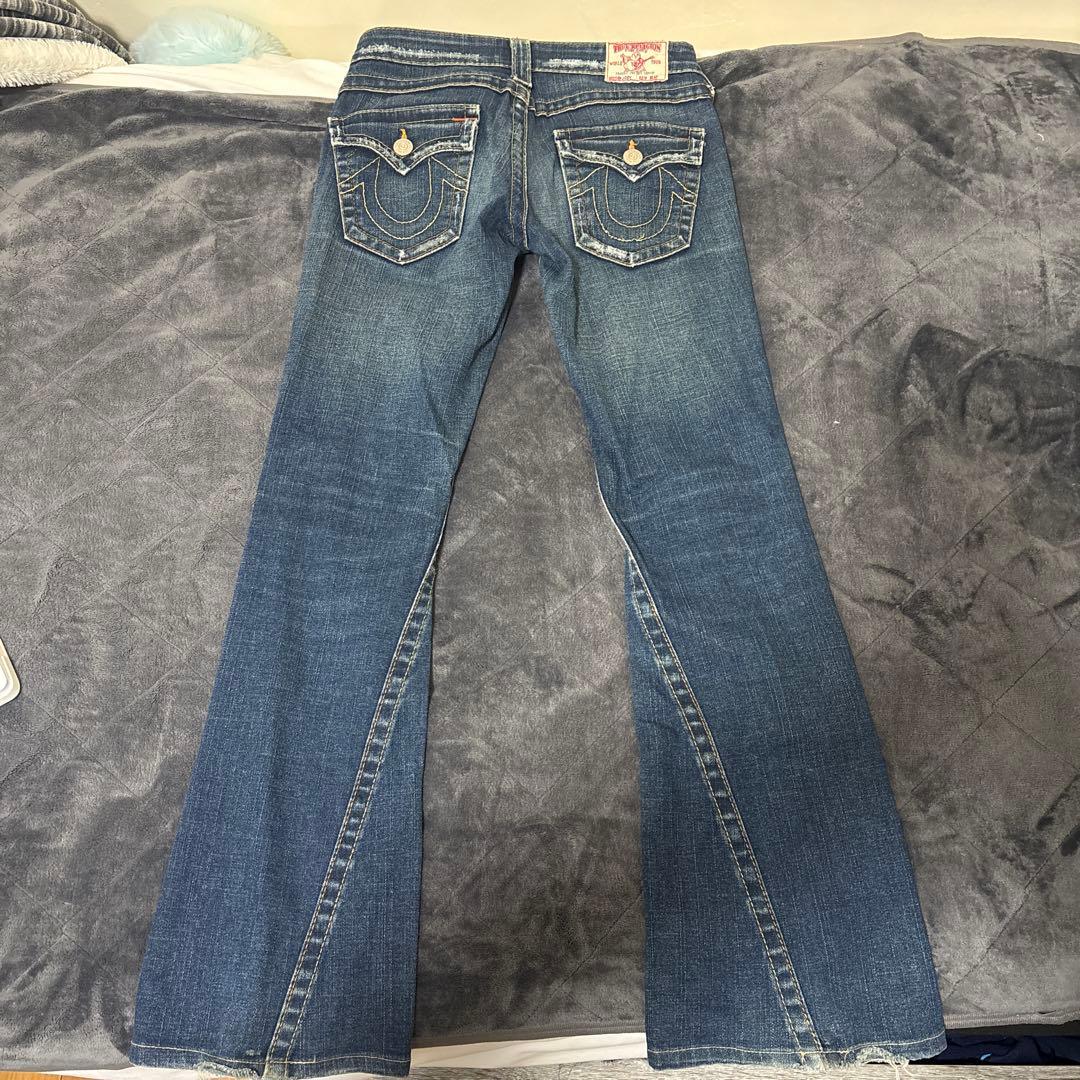 トゥルーレリジョン デニムパンツ