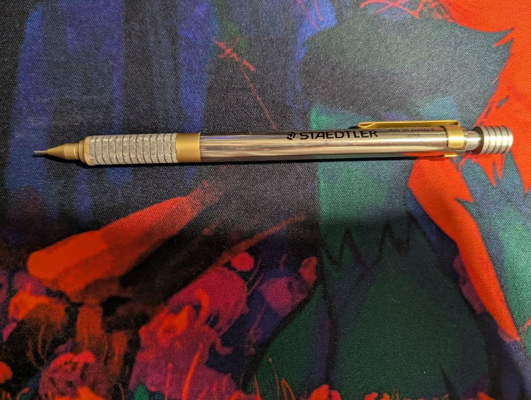 STAEDTLER　海外限定色　シャンパンゴールド