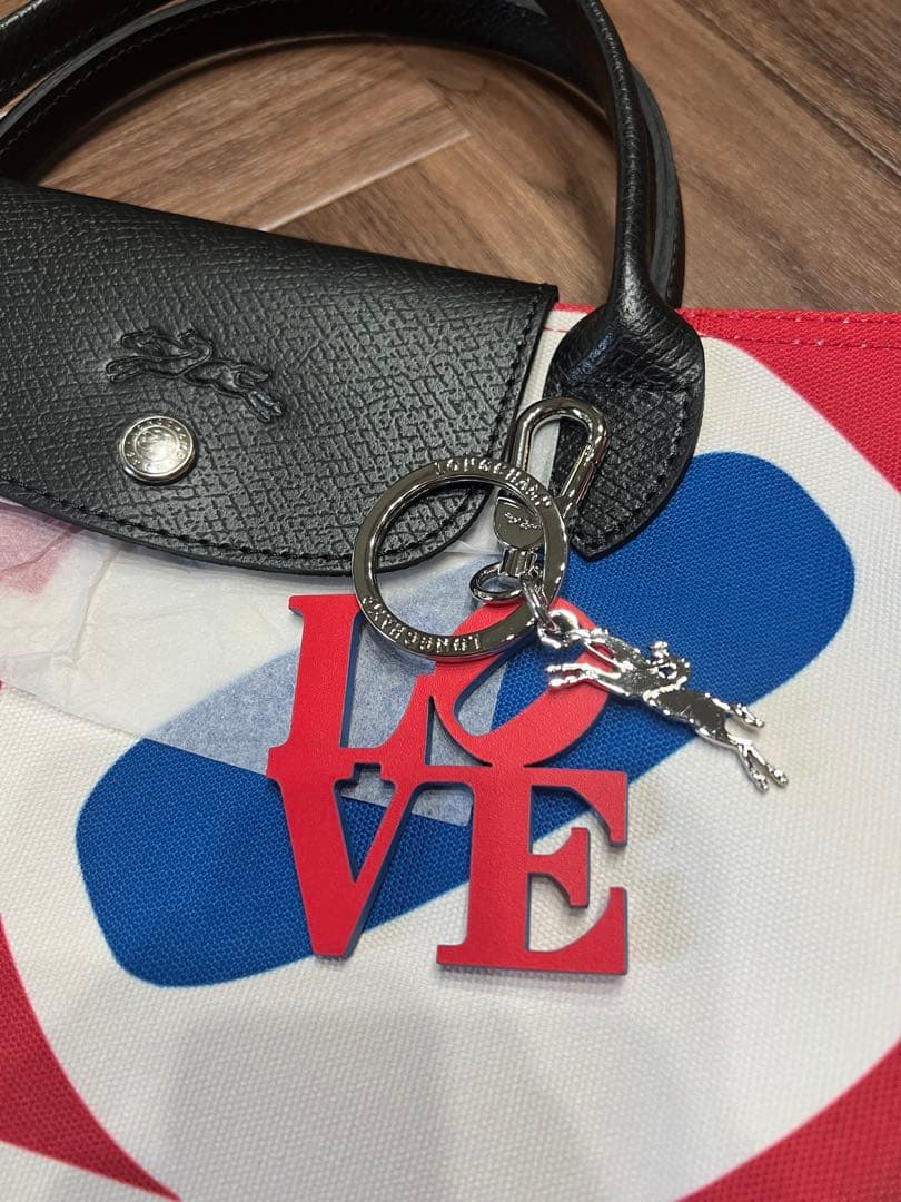 新品未使用　LONGCHAMP ロンシャン コラボ「LOVE」キーリング