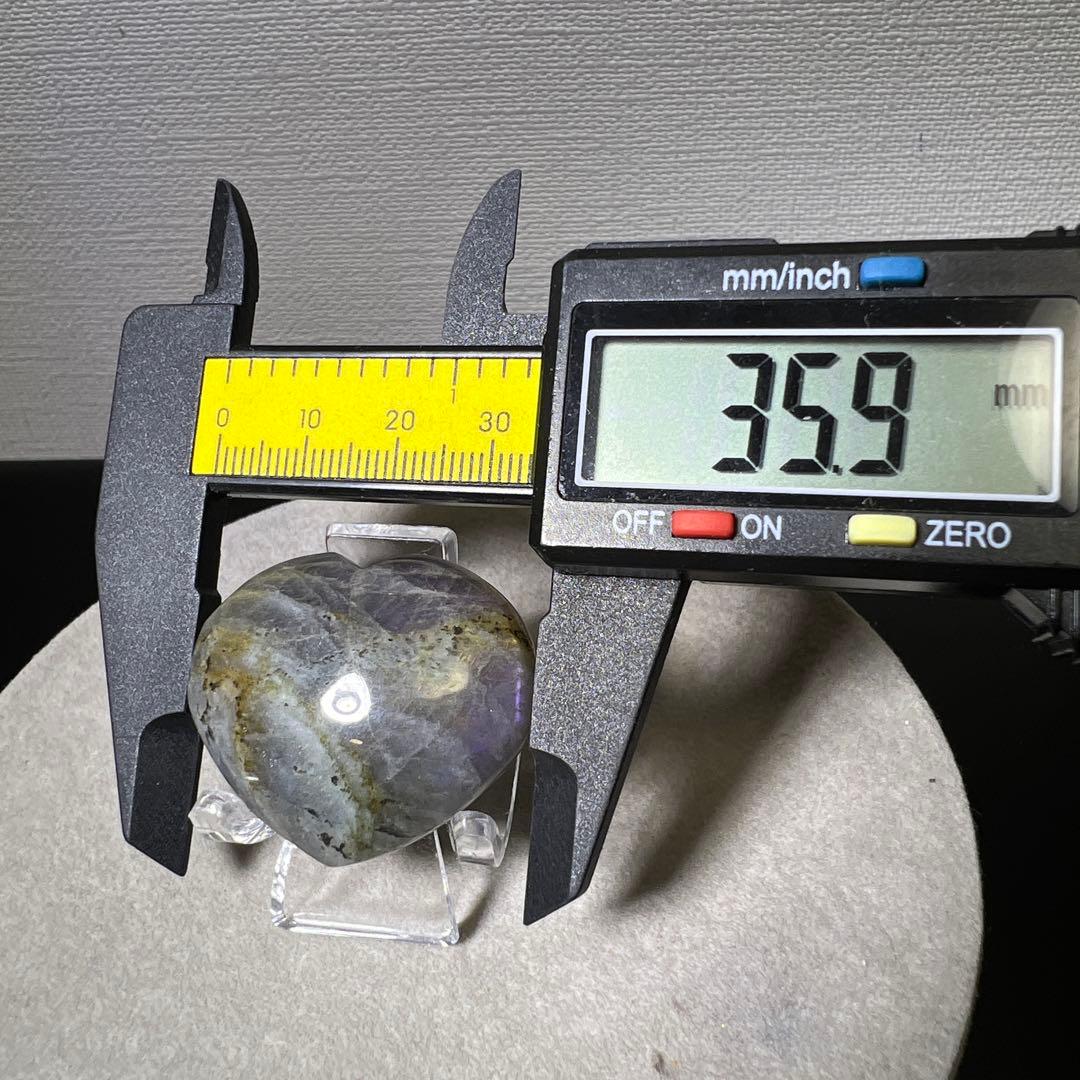 ナツナギお取り置き　希少色　ハート　ラブラドライト　握り石　台座付き(30-3)