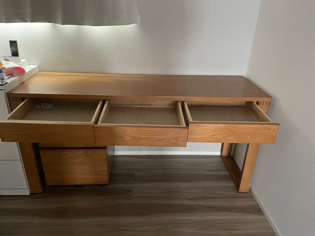 （引取限定）ナチュラルウッド 3引き出しデスク