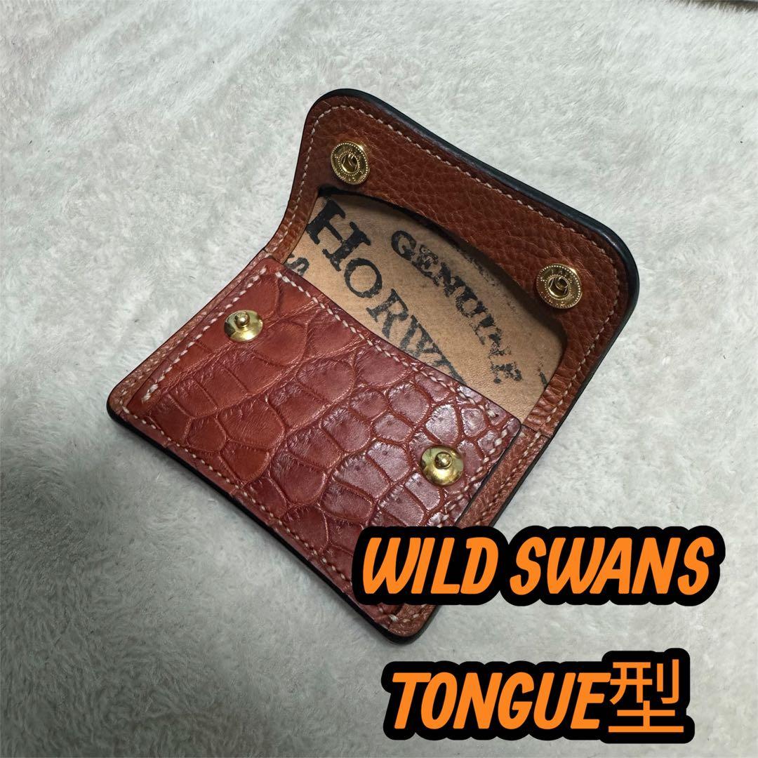 コ*ル様 WILD SWANS TONGUE型　トリプルレザー　財布