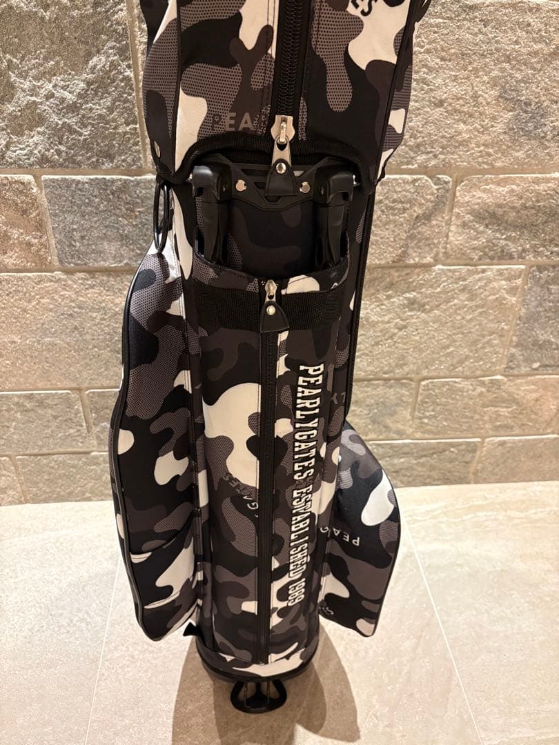 【大人気完売品】PEARLY GATES ブラックカモフラージュ キャディバッグ