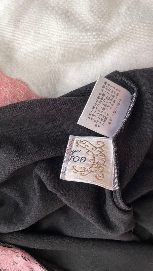 GOLDS infinity オフショルダー 半袖トップス 黒ピンク