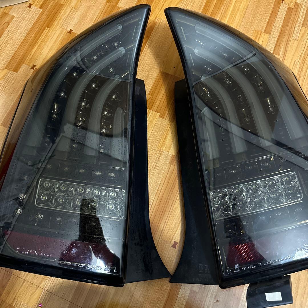 30プリウス VALENTI スモークテール