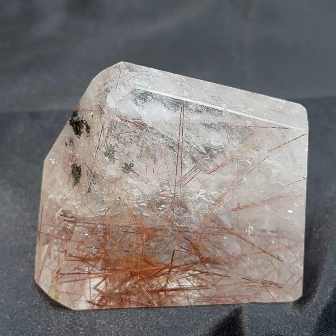 【天然石】レッドルチルクォーツ フリーカット 原石 ポイント 裸石 置物