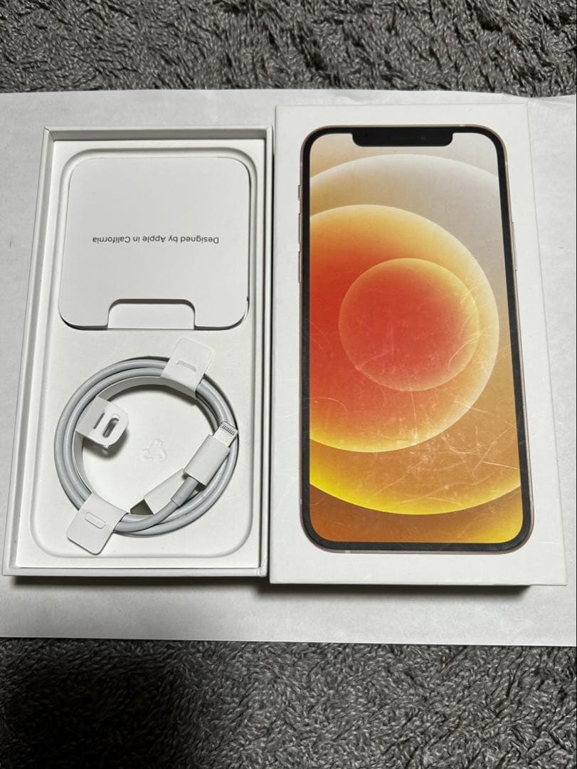 iPhone 12 64GB ホワイト（SIMフリー）