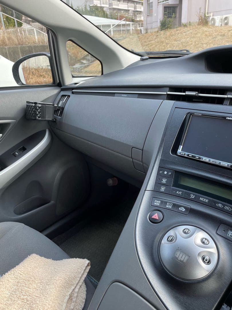 プリウス ZVW 30系　インテリアパネル 黒木目調