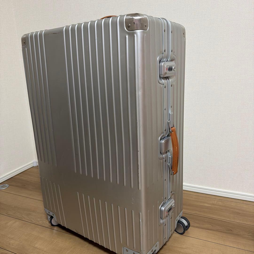 innovator イノベータースーツケース　96リットル