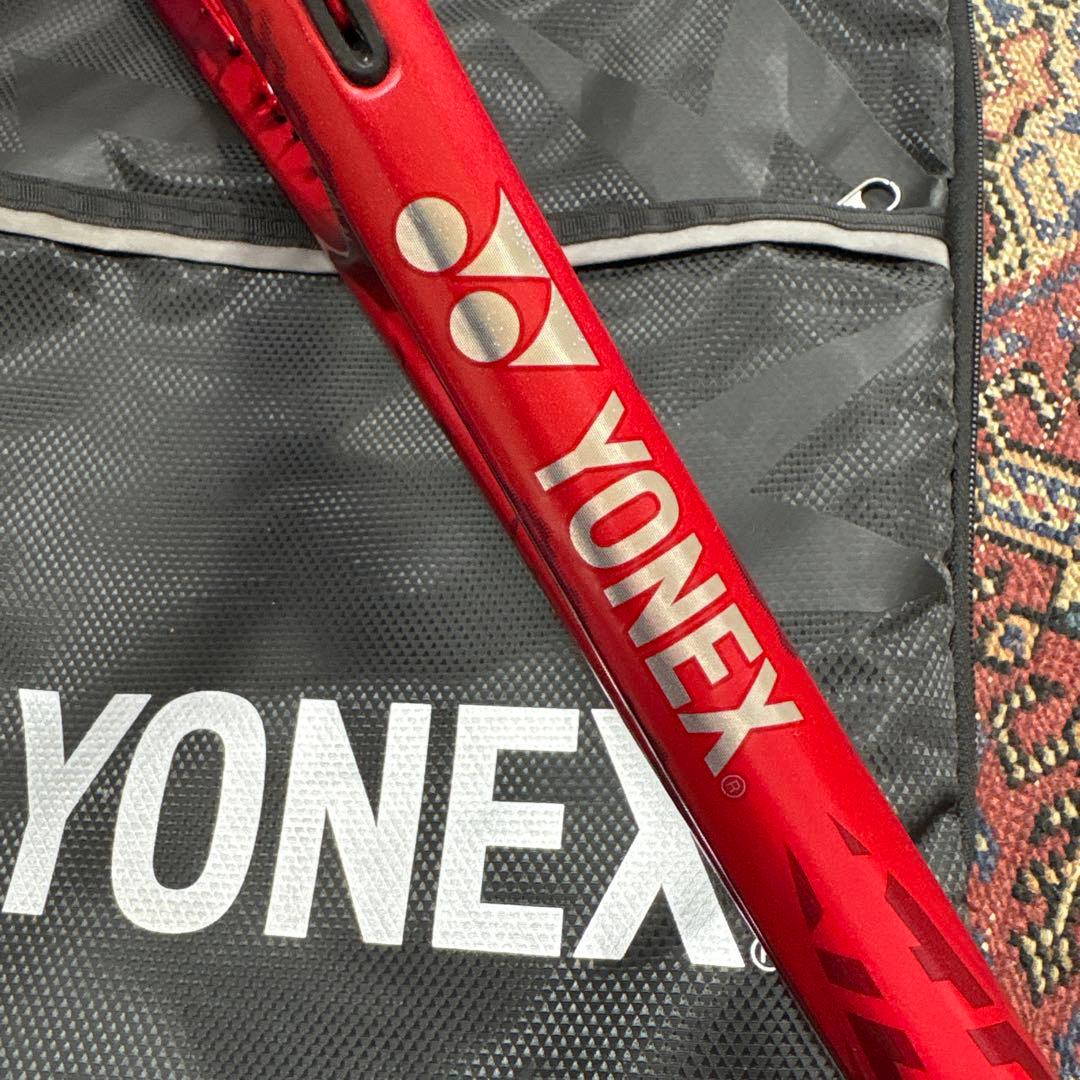 YONEX VOLTRAGE ラケット2本セット、エッジガード(おまけ)