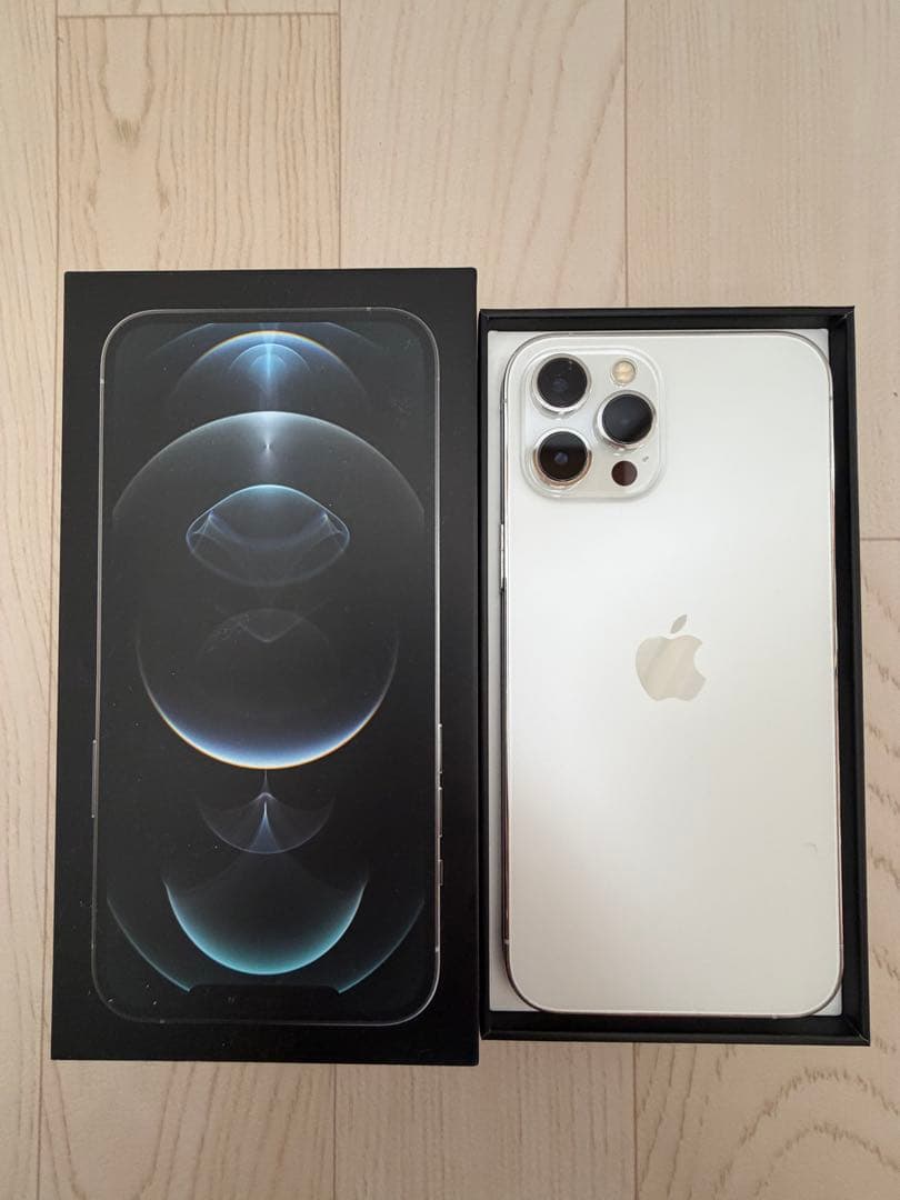 iPhone 12 Pro Max シルバー 128GB 箱付き