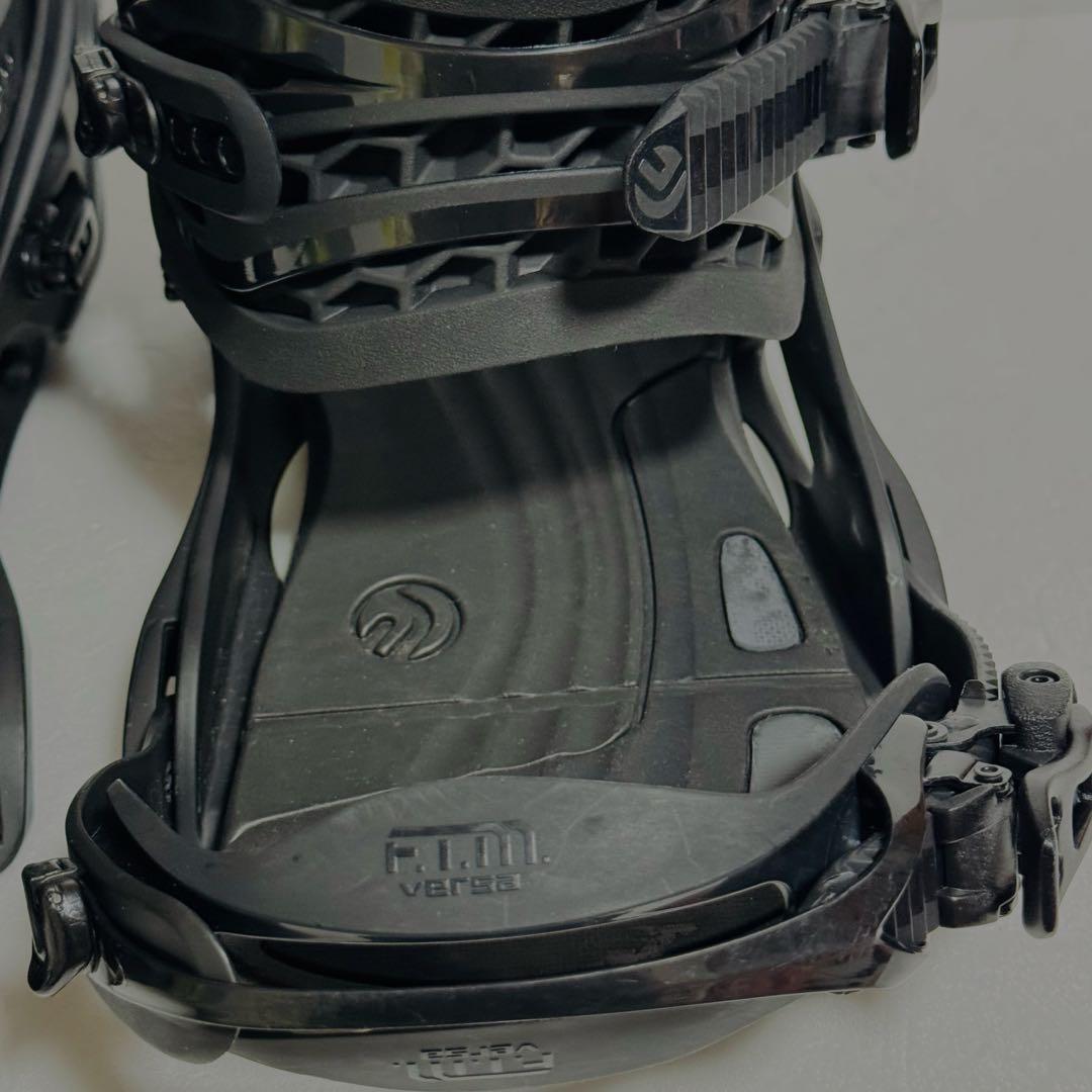 mサイズ スノーボードバインディング黒色ブラックFLUXF8DSMB