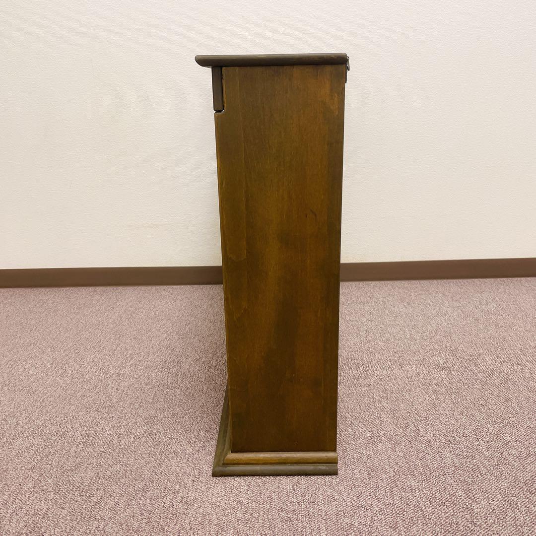 アンティーク調 アーチデザイン 木製シェルフ 壁掛け可 飾り棚　カップラック