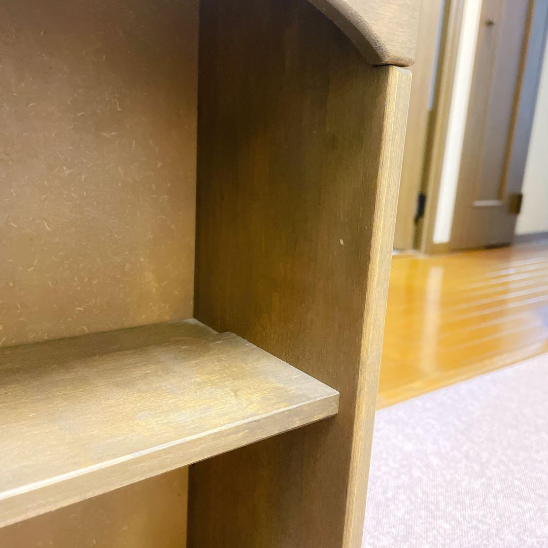 アンティーク調 アーチデザイン 木製シェルフ 壁掛け可 飾り棚　カップラック