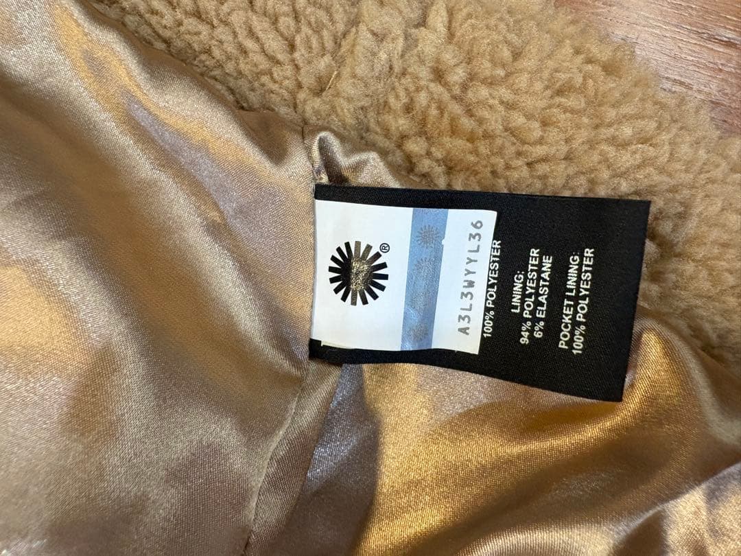 UGG ボアジャケット