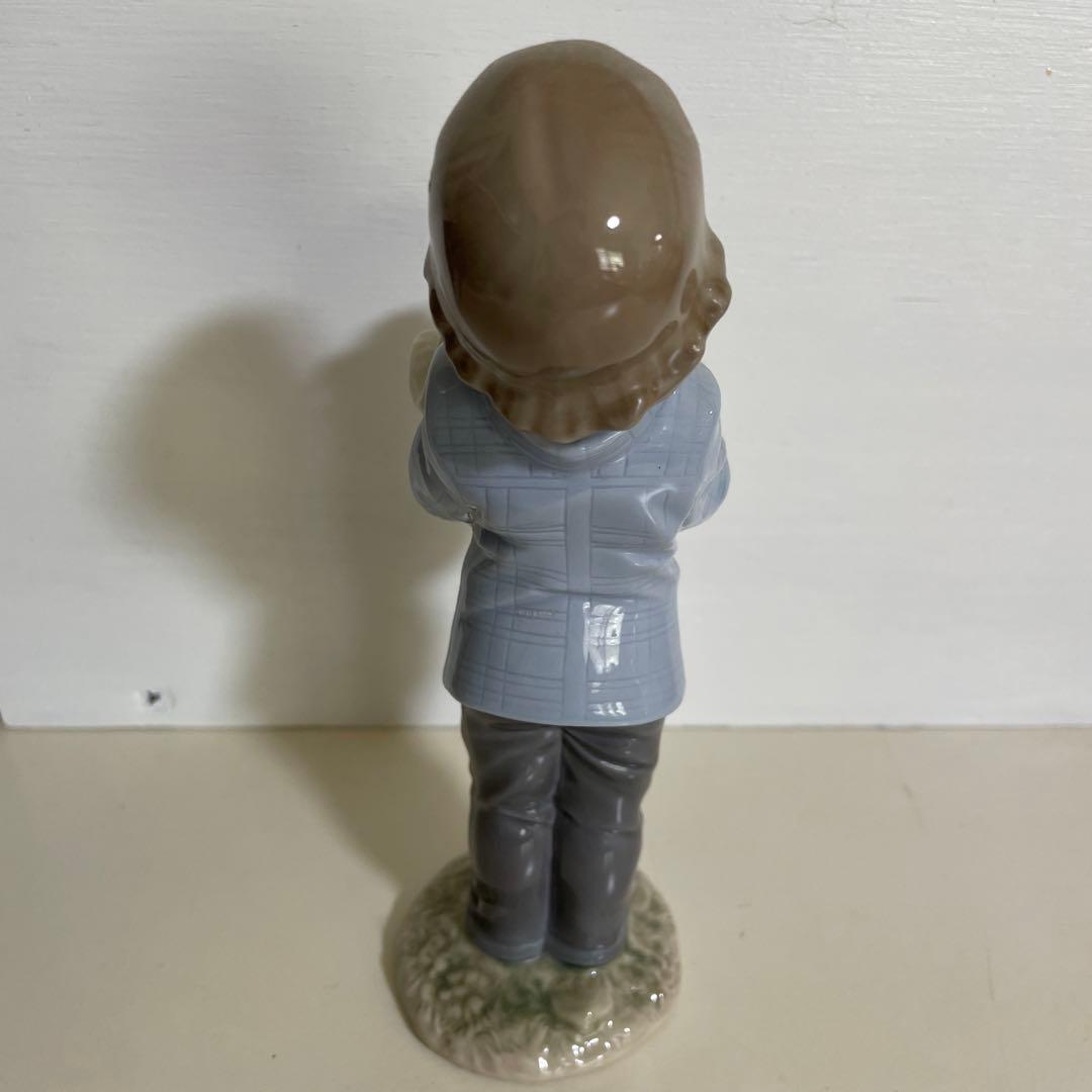 リアドロ　1番好きなあなたへ　少年　花束