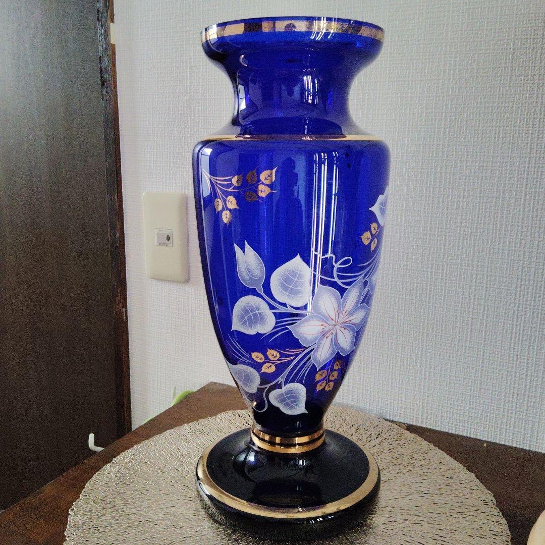 ボヘミアン花瓶　金色ライン縁どり 金白色花柄　ガラス製花瓶　高さ40cm