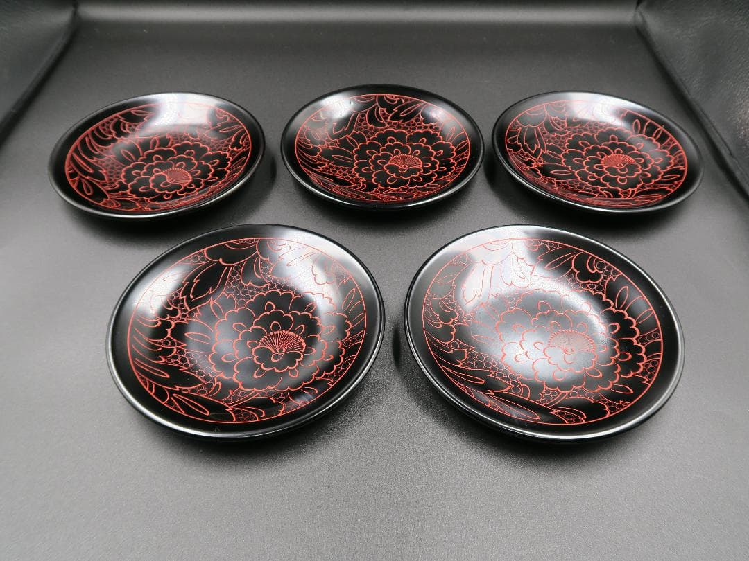 【輪島塗】沈赤牡丹彫 塩安謹製 二段重箱 茶托 銘々皿 五客揃まとめて 共箱