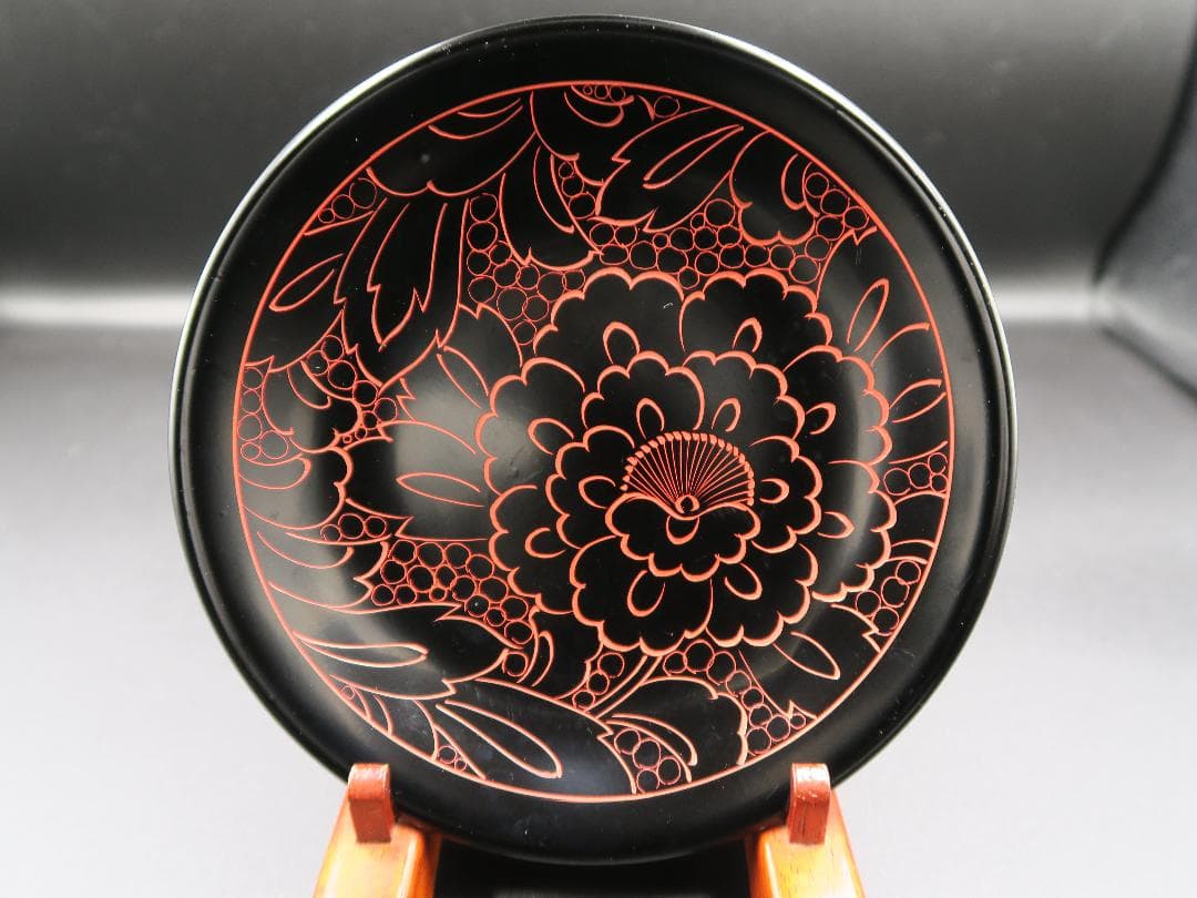 【輪島塗】沈赤牡丹彫 塩安謹製 二段重箱 茶托 銘々皿 五客揃まとめて 共箱