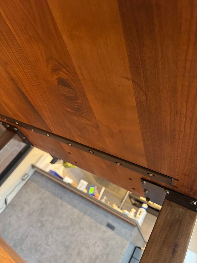 【美品】ウォールナット材 ダイニングテーブル（4人掛け） * テーブルのみ