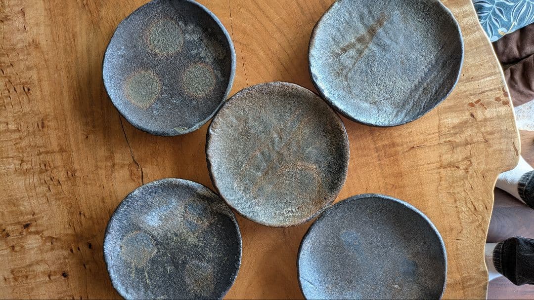 古備前焼に劣らない作家物の備前焼皿5枚。